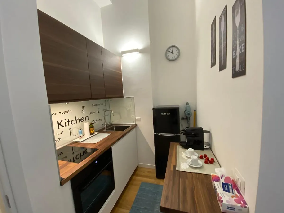 Duomo Apartment - Diaz ミラノ