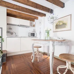 Romantic Loft Porta Venezia Appartamento