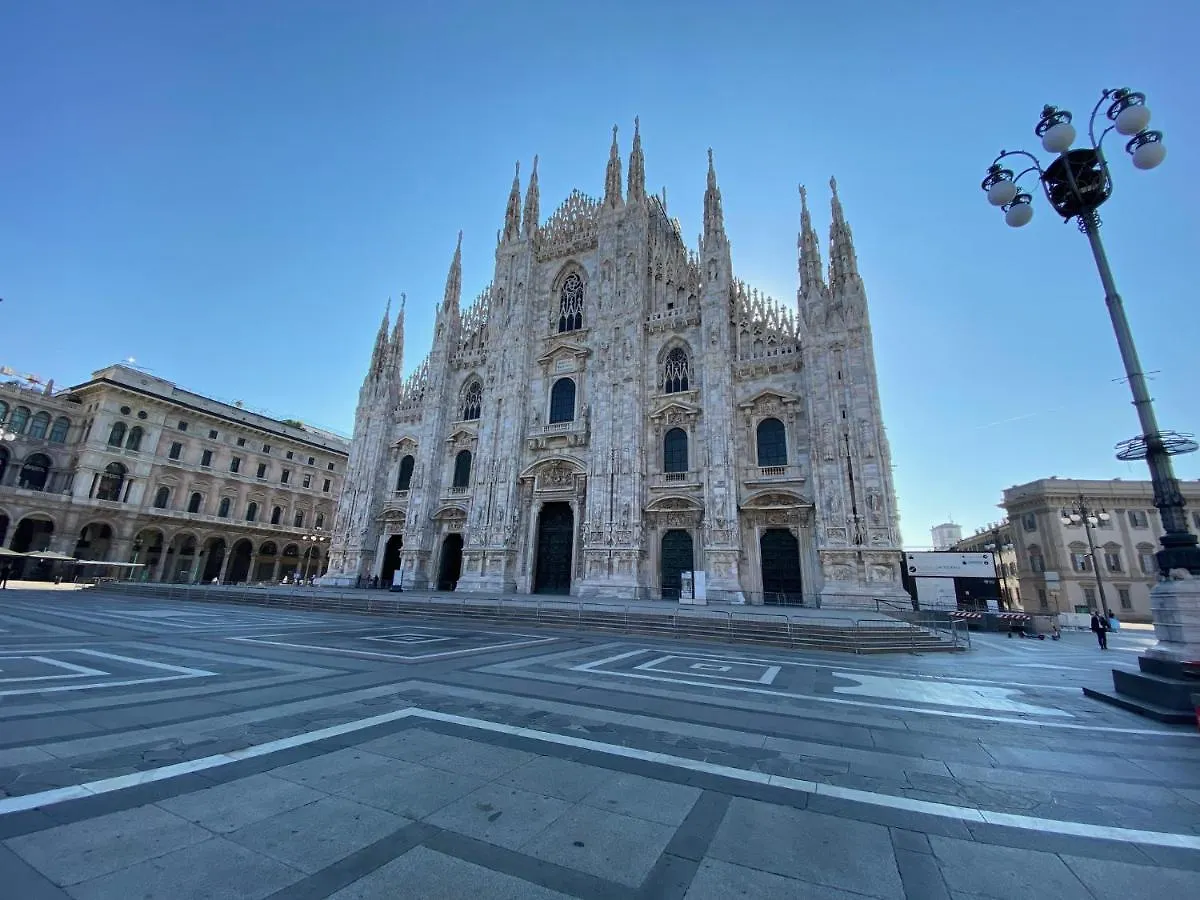 Duomo Apartment - Diaz Milan 0*,  Italy